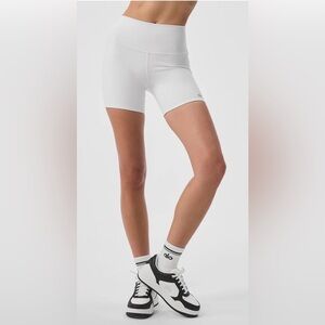 White Alo Airbrush high-waist biker short